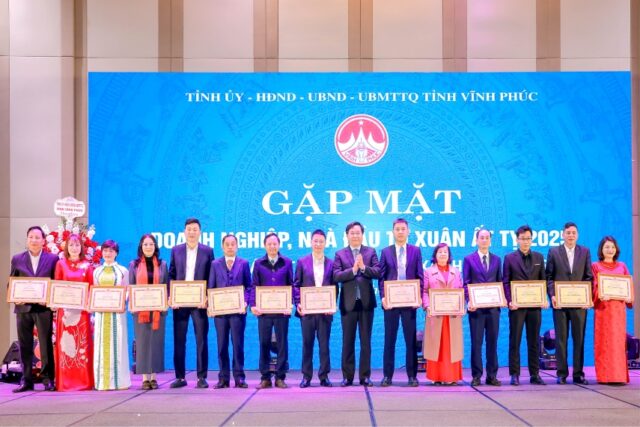 Vinphaco သည် နှစ်လယ်ပိုင်းစီးပွားရေးလုပ်ငန်းတစ်ခုနှင့် Vinphaco #2 Factory #2 #2 #2 အကြောင်း စီစဉ်ခဲ့သည်။